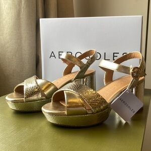 New in box- AEROSOLES sandals, soft gold.